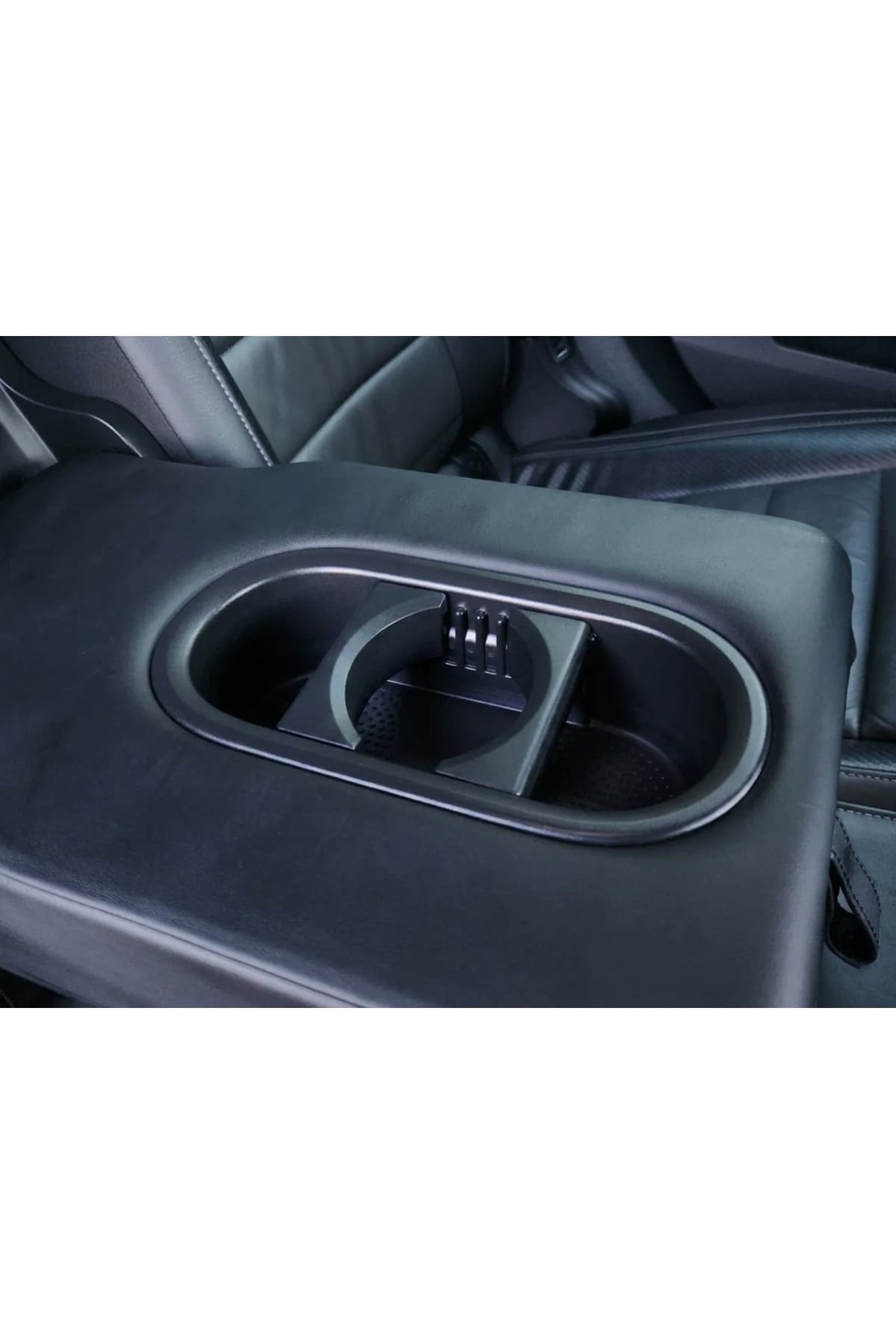 VW Golf MK7 Arka Koltuk Bardaklık Bölme Ayırıcı Seti (2'li Set) PETG 3D Baskı Isıya ve Suya Dayanıklı