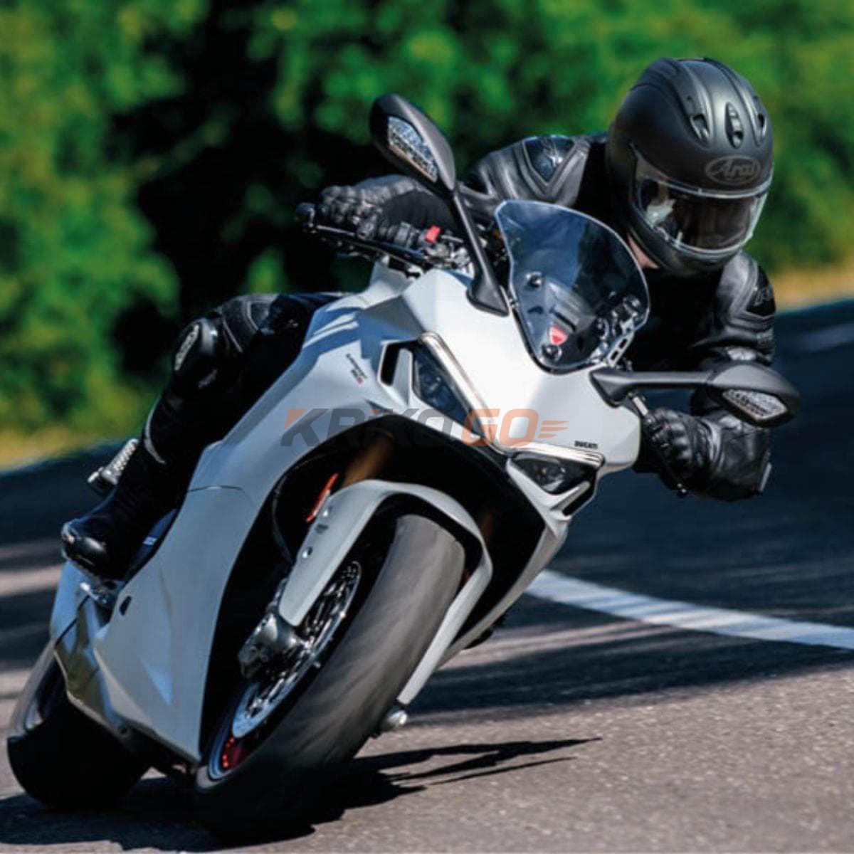 Arai Arai RX-7V Evo Black Frost Kapalı Kask